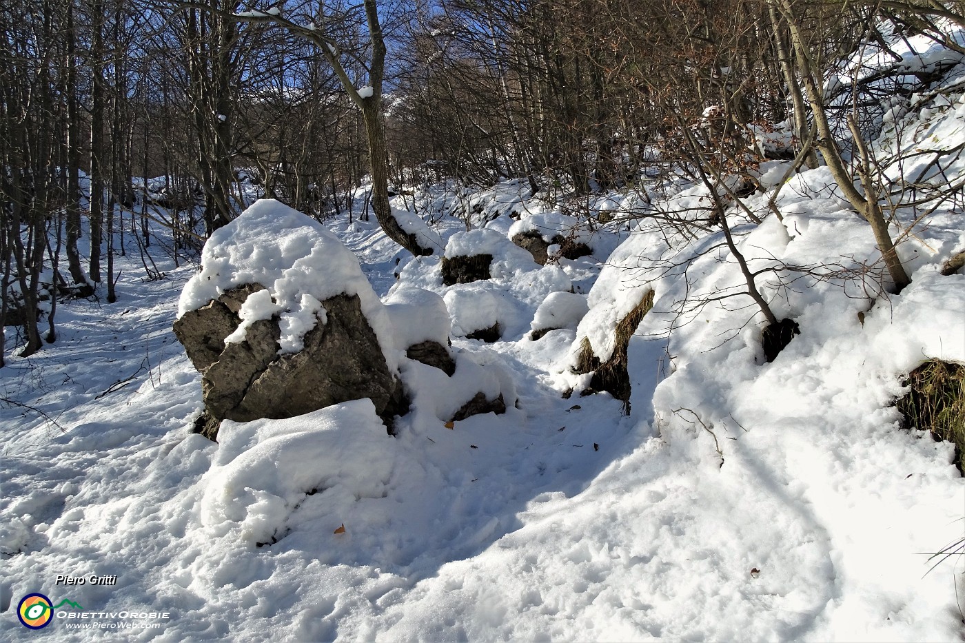32 Man mano si sale la neve aumenta.JPG